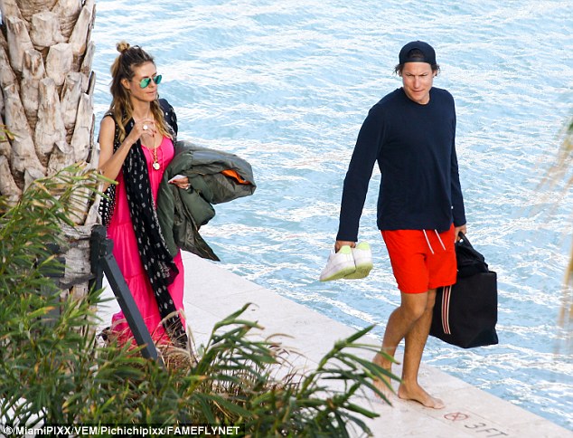 Heidi Klum shares romantic Day at the Beach with handsome Boyfriend Vito Schnabel