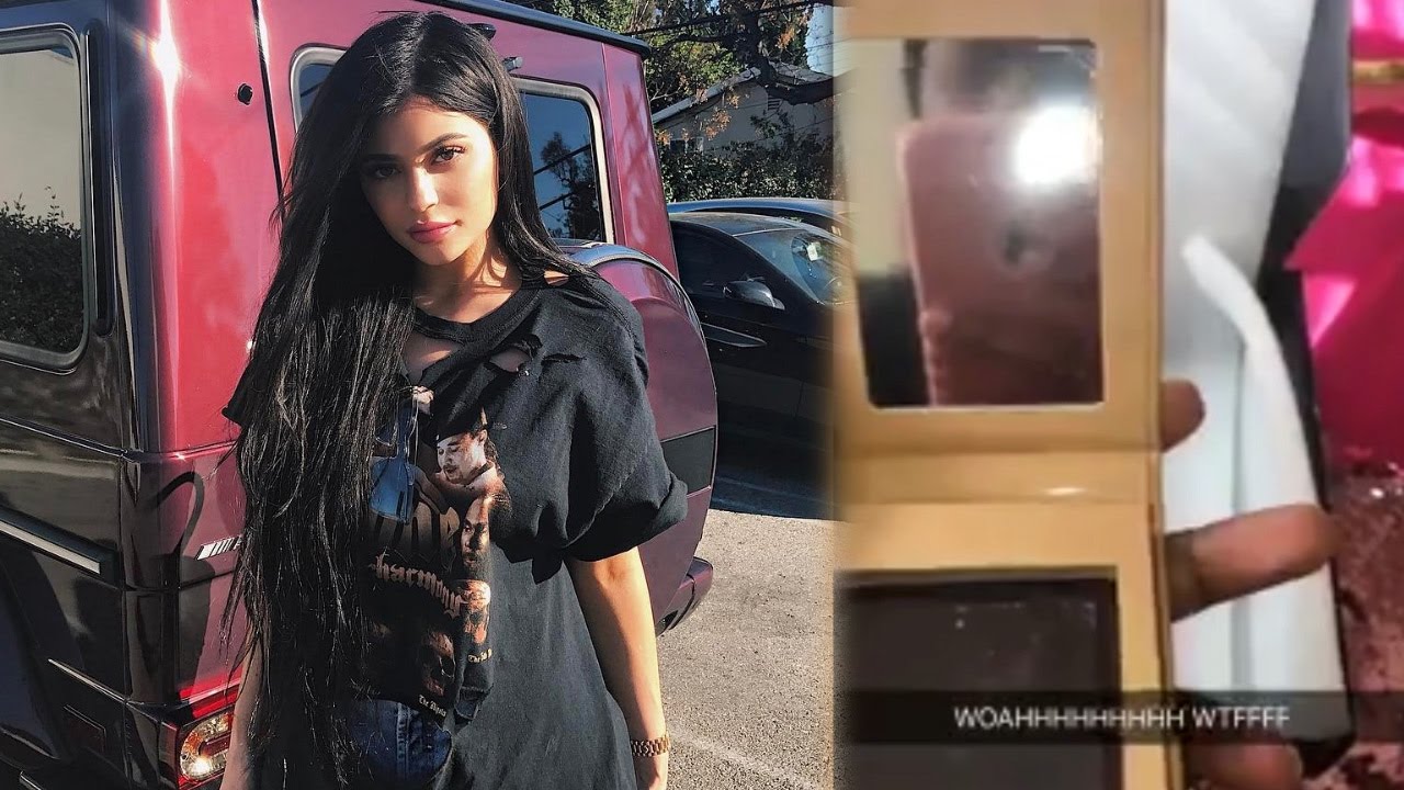 Kylie Jenner Fans FURIOUS over Empty Kylighter Rip-Off