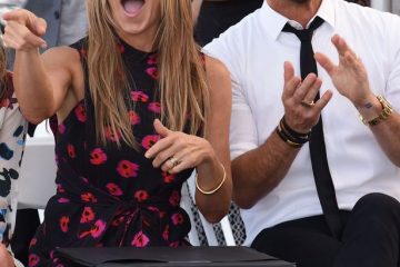 Jennifer Aniston and Justin Theroux are the picture perfect couple at Jason Bateman’s Hollywood Walk of Fame star ceremony