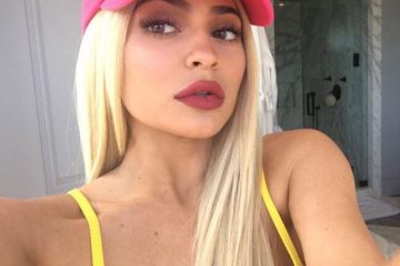 Kylie Jenner nude pictures threatened to be exposed as her Snapchat is hacked