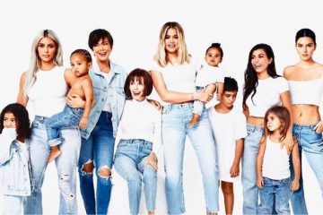 Kardashians leave fans hanging with Christmas Day family snap and STILL no sign of ‘pregnant’ Kylie