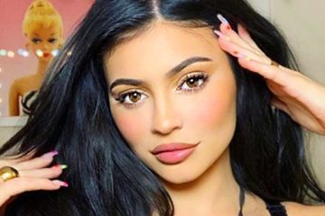 Kylie Jenner Fans Blast her copying Rihanna’s Style